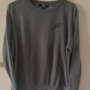 🦋WOMENS Y&R SWEATSHIRT 🦋